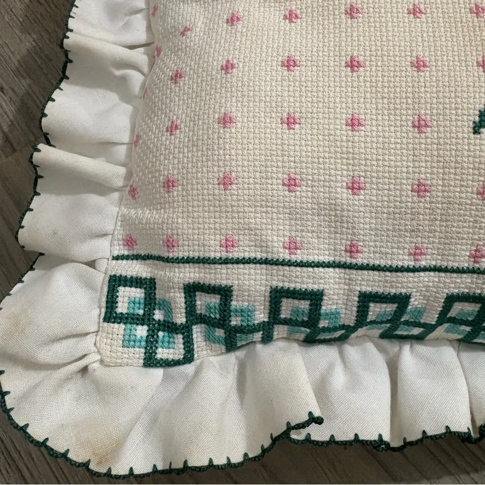 Vtg‎ Floral Cross-Stitch Needlepoint Tapestry Pillow Easter 15x16 Cottagecore